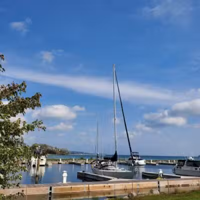 Suttons Bay Beach - Suttons Bay,