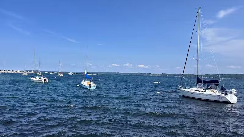 Suttons Bay Beach - Suttons Bay,