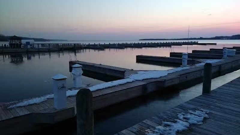 Suttons Bay Beach - Suttons Bay,