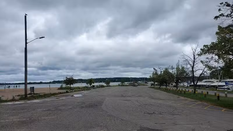 Suttons Bay Beach - Suttons Bay,