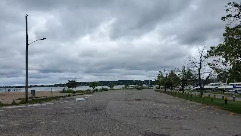 Suttons Bay Beach - Suttons Bay,