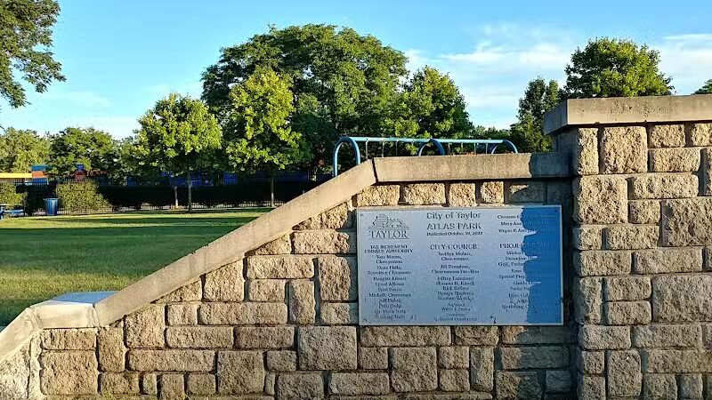 Atlas Park - Taylor,