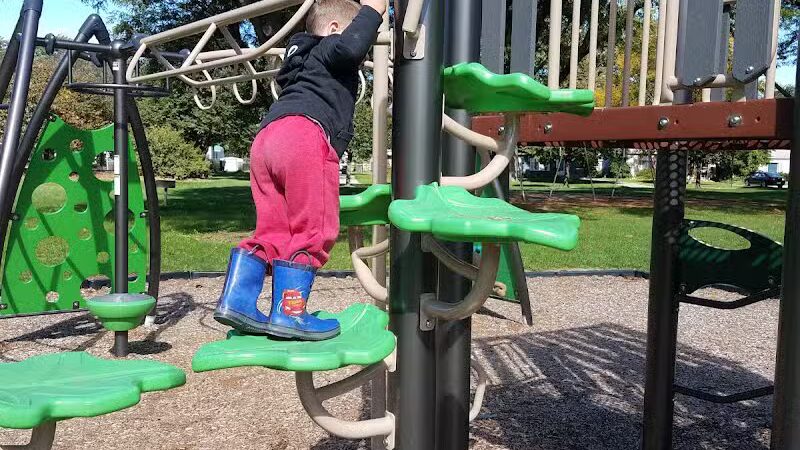 Howard Noble Park - Taylor,