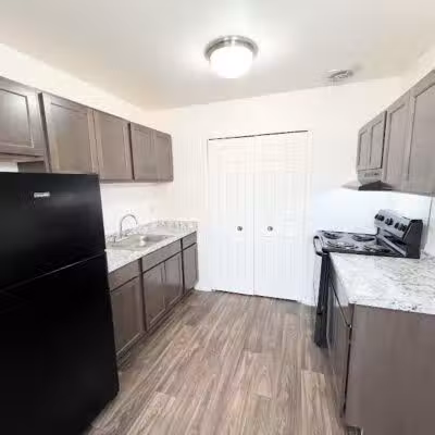 Taylor Park Townhomes - Taylor,