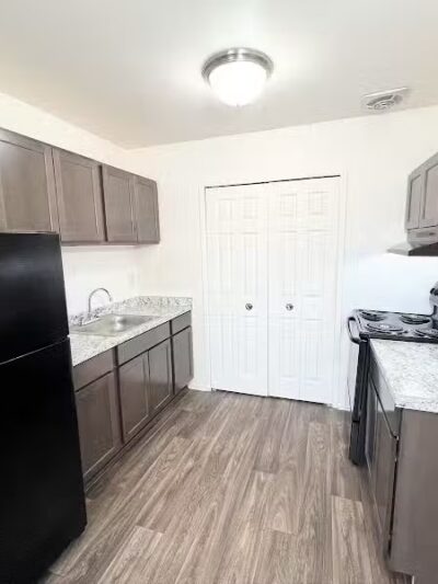 Taylor Park Townhomes - Taylor,