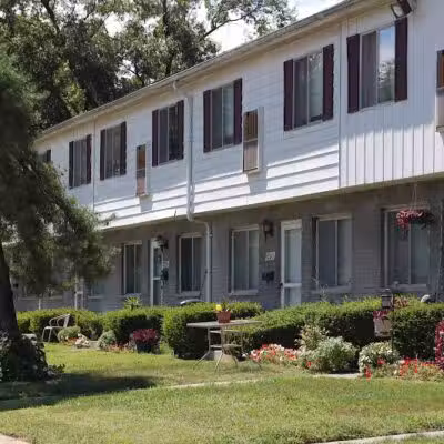 Taylor Park Townhomes - Taylor,