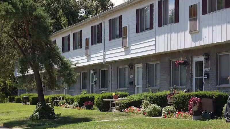 Taylor Park Townhomes - Taylor,