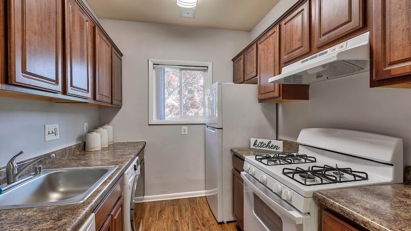 Heather Hill Apartments - Temple Hills, MD