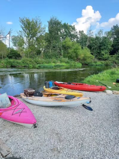 Hoshel Canoe County Park - Three Rivers,