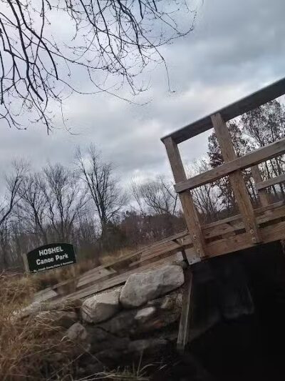 Hoshel Canoe County Park - Three Rivers,