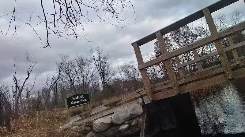 Hoshel Canoe County Park - Three Rivers,
