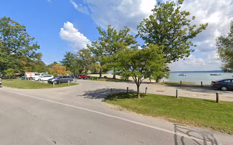 Traverse City Public Beach - Traverse City,