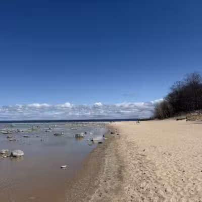 Old Mission Point Park - Ridgewood Trailhead - Traverse City,