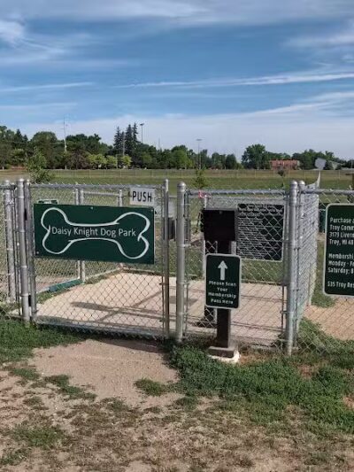 Daisy Knight Dog Park - Troy, MI