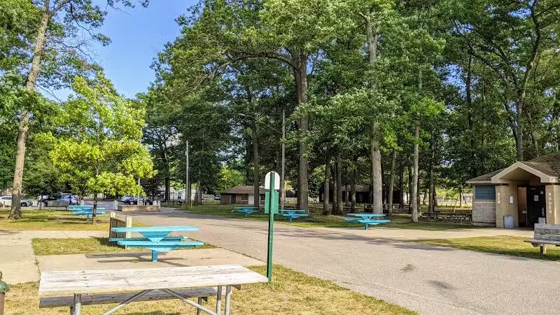 Twin Lake Park - Twin Lake,