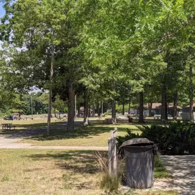 Twin Lake Park - Twin Lake,
