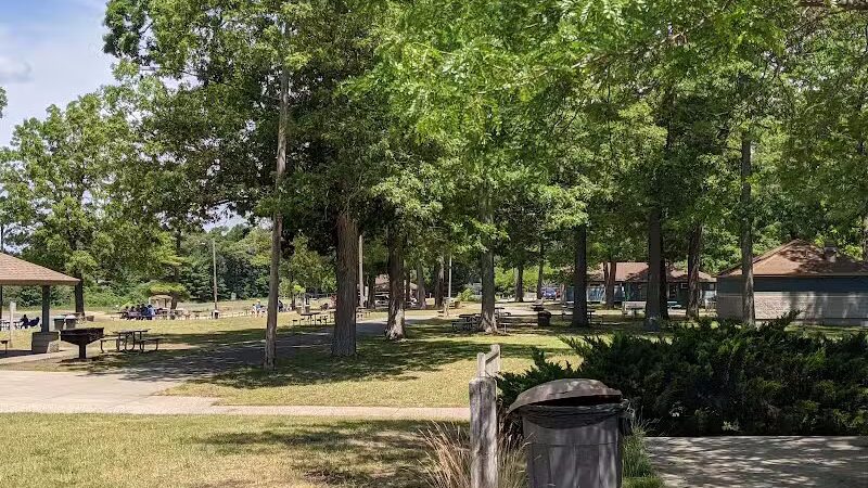 Twin Lake Park - Twin Lake,