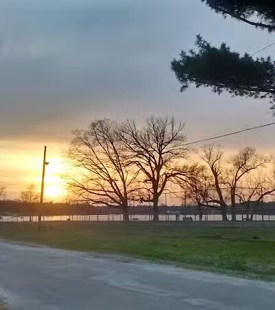 Twin Lake Park - Twin Lake,