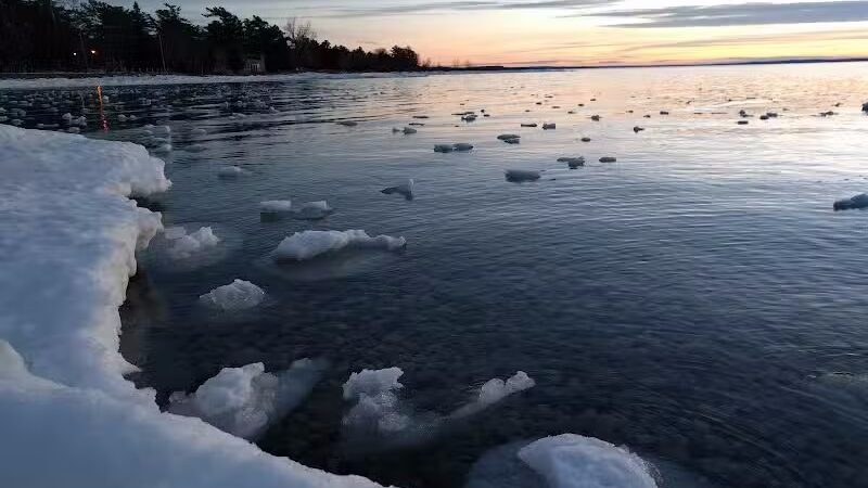 Elk Rapids Sandbar - US,