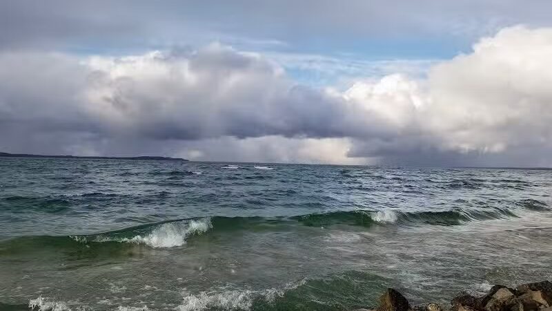 Elk Rapids Sandbar - US,