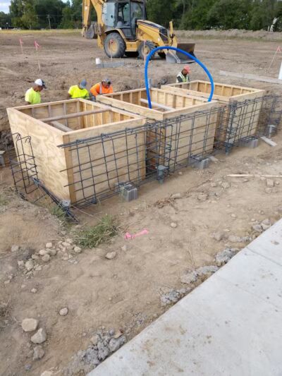 Pioneer Dog Park - Utica,