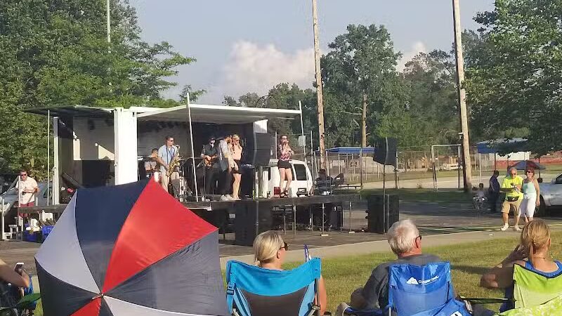 Quirk Park - Van Buren Township,