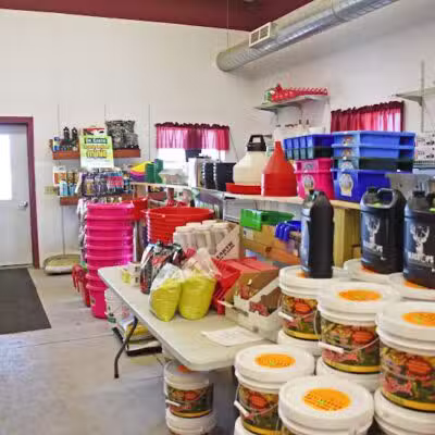 Elk Park Feed Store - Vandalia,