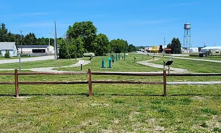 Vanderbilt Trailhead Park - Vanderbilt, MI