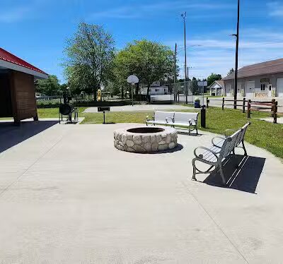 Vanderbilt Trailhead Park - Vanderbilt, MI