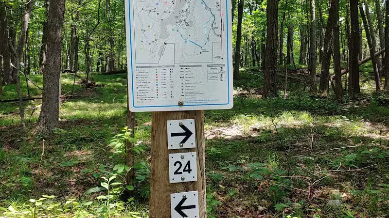 Independence Oaks Trailhead - Village of Clarkston, MI
