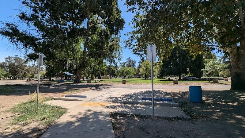 Mooney Grove Dog Park - Visalia, CA