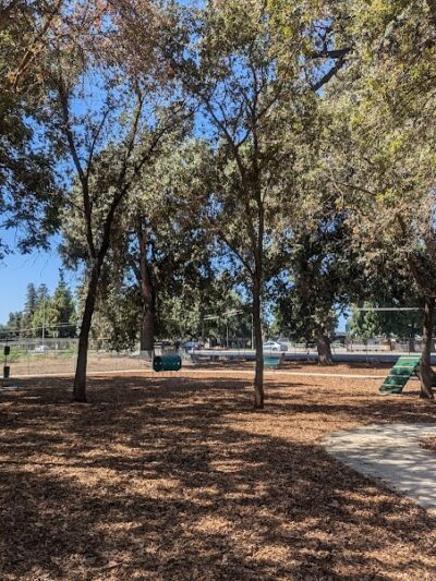 Mooney Grove Dog Park - Visalia, CA