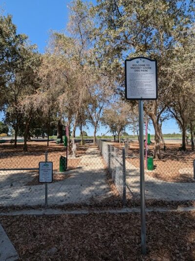 Mooney Grove Dog Park - Visalia, CA