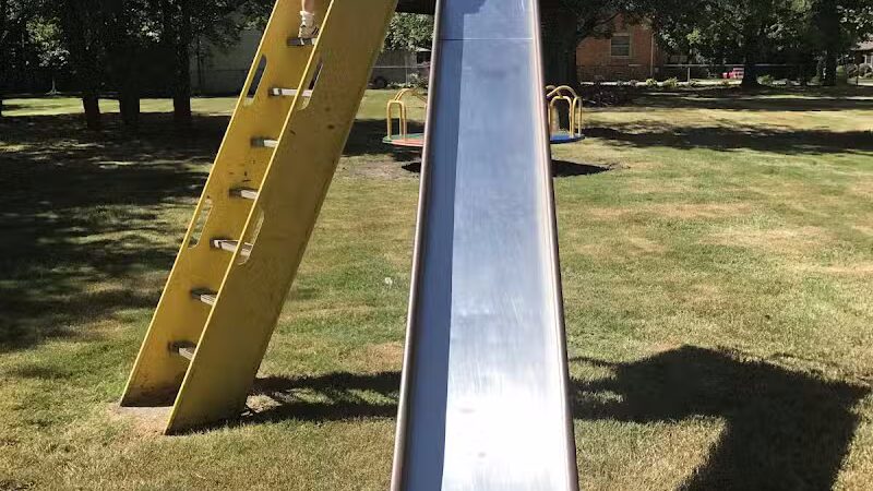 Bates Park - Warren, MI