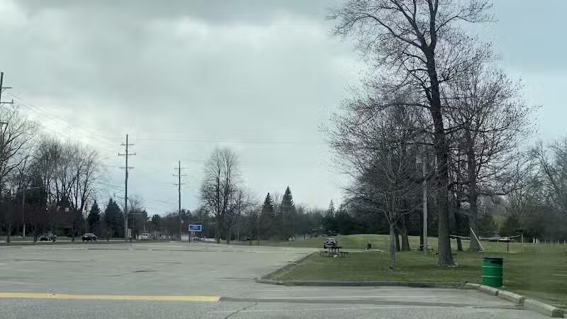 City of Warren Halmich Park - Warren,