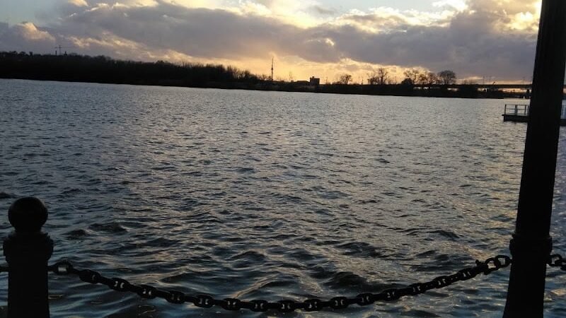 Dahlgren Park - Washington,