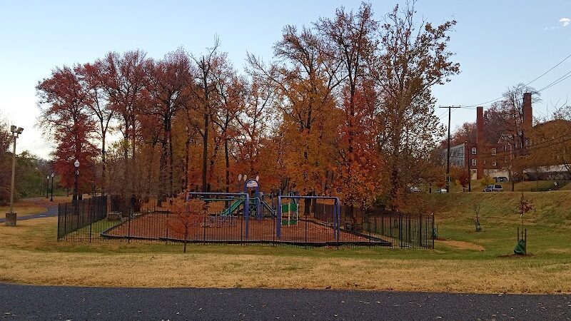 Oxon Run Park - Washington,