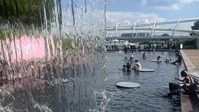 Yards Park Splash Pool - Washington,