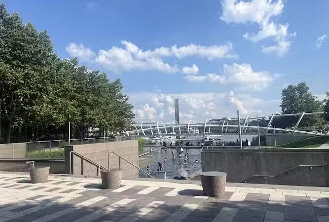 Yards Park Splash Pool - Washington,