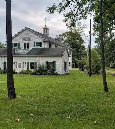 Drayton Plains Nature Center - Waterford Township,