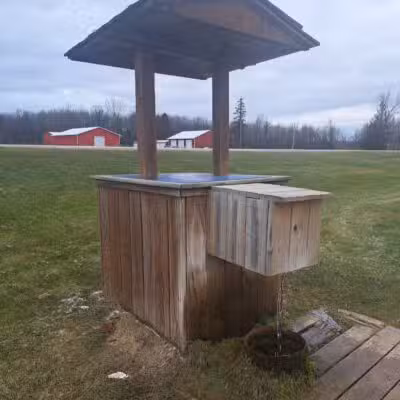 Artesian Flow Roadside Park - Watervliet,