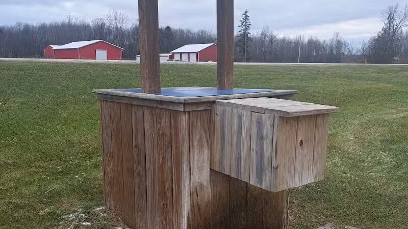 Artesian Flow Roadside Park - Watervliet,