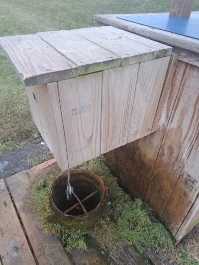 Artesian Flow Roadside Park - Watervliet,