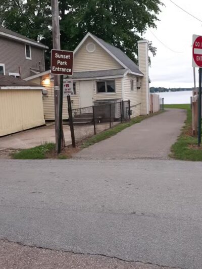 Sunset Park - Watervliet,