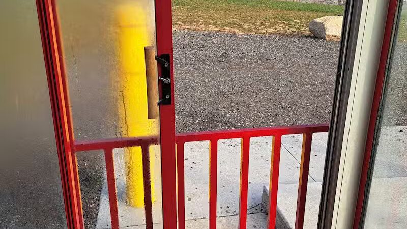 Fresh-N-Clean Pet Wash - Wayland,