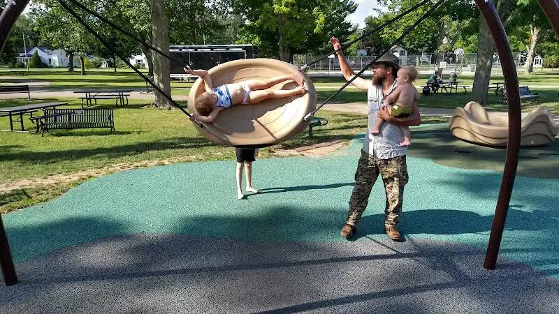 Wayland City Park - Wayland,