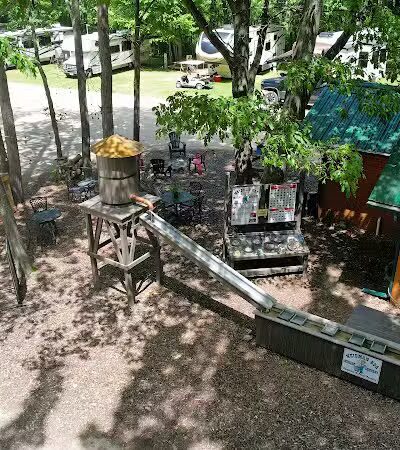 Weidman KOA Holiday - Weidman,