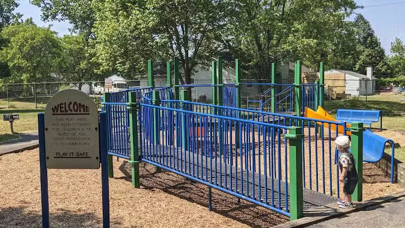 Bloomfield Knolls Park - West Bloomfield Township,
