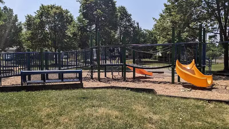Bloomfield Knolls Park - West Bloomfield Township,