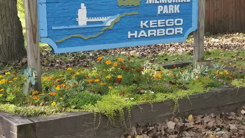 Hester Court Park - West Bloomfield Township, MI